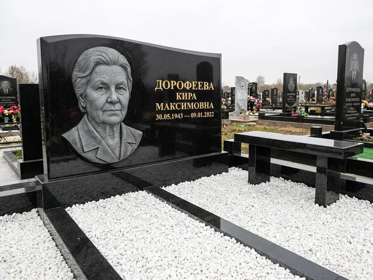 Памятник с барельефом — выполненная работа 41 в Белгороде