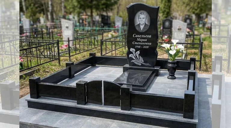 Памятник с гравировкой калл — выполненная работа «Савельева» в Белгороде