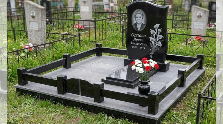Памятник с гравировкой калл — выполненная работа «Орлова» в Белгороде