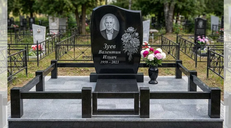 Памятник с гравировкой пионов — выполненная работа «Зуев» в Белгороде