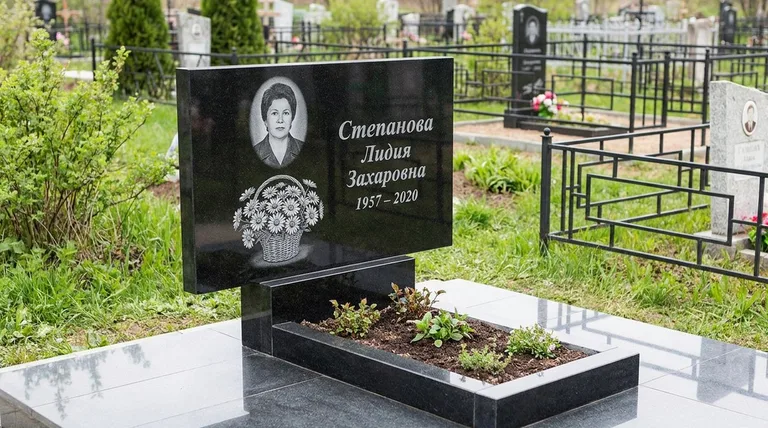 Памятник с гравировкой ромашек — выполненная работа «Степанова» в Белгороде