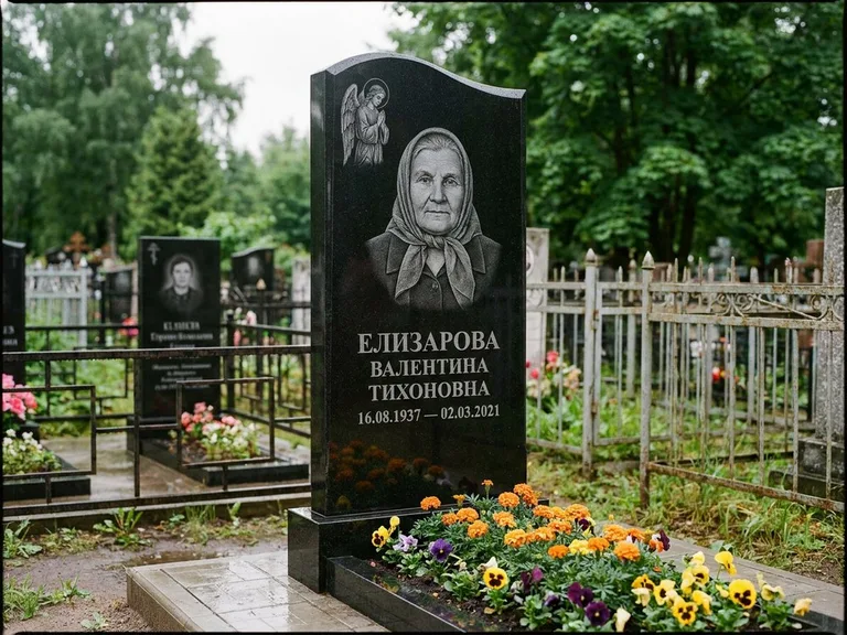 Памятник с гравировкой ангела — гравировка ангела с голубем по диагонали стелы, работа «Пантелеева» в Белгороде