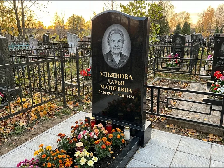 Гравировка портрета на чёрном граните — выполненная работа 12 в Белгороде