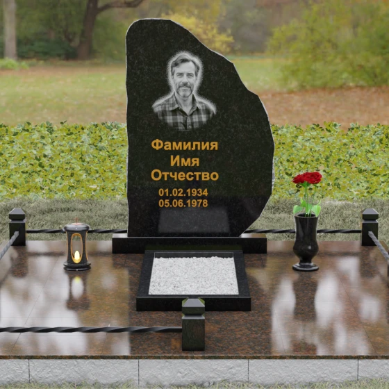 Гранитный памятник-скала с кованой оградой, гранит Габбро-диабаз, вид 2