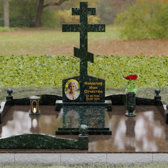 Мемориальный комплекс с восьмиконечным крестом, гранит Балтик грин, вид 2, в Якутске
