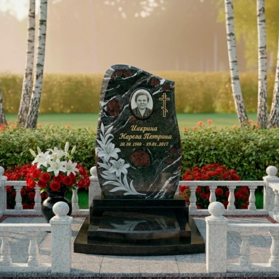 Элитный гранитный памятник с крестом в Мурманске, гранит амфиболит