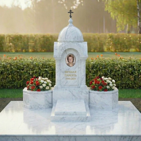 Православный вертикальный гранитный памятник в Уфе, мрамор Тассос