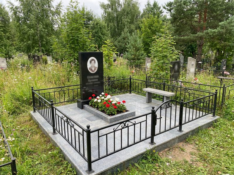 Памятник под ключ в Белгороде — пример 3
